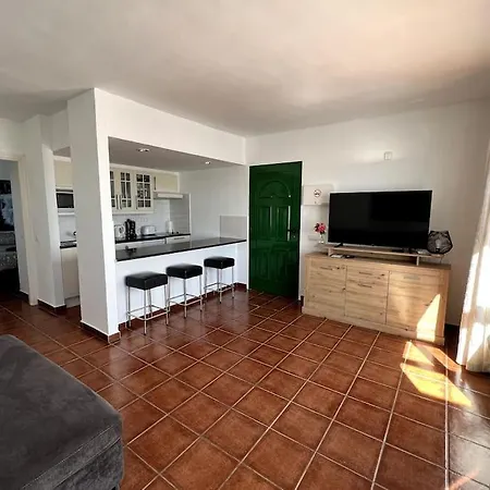 Apartment Casa Breen - Spacious 1 Bedroom In Matagorda With Communal Pool *
